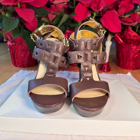 Bakers Brown Platform Sandal with Open Toe and High Heel - Picture 6 of 7